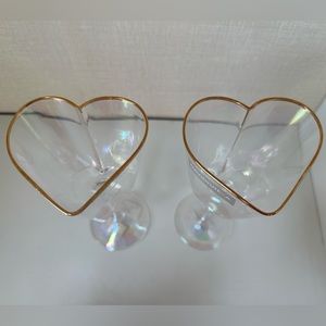 Two David Tutera Gold Heart Rim Wedding Valentines Event Iridescent Wine Glasses